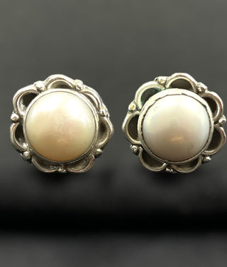 The Tazim Silver Gemstone Pearl Earstuds