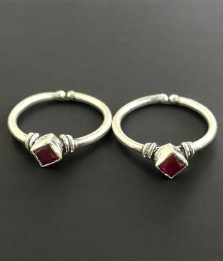 The Maruka Silver Gemstone Toe-Rings