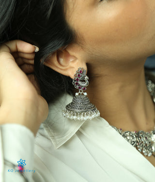 A model wearing the jhumka