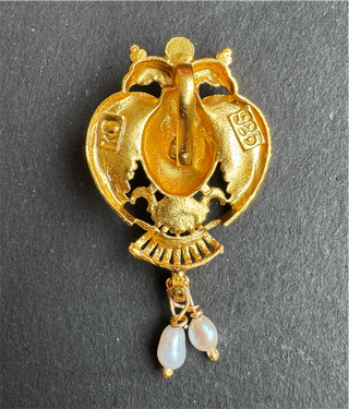 The Yashvi Silver Gandaberunda Pendant & Earrings (Pearl)