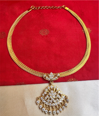 The Yashita Silver Closed-setting Stone Pendant