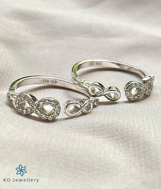 The Infinity Silver Toe-Rings (Front open)