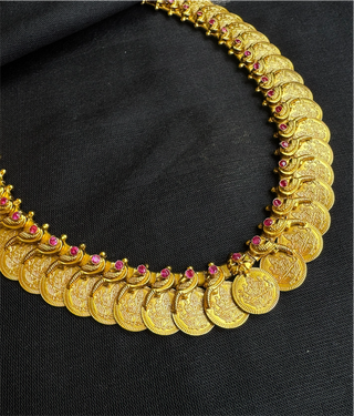 The kili Antique Silver Kasumala Coin Necklace