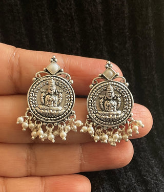 The Viraja Silver Lakshmi Earrings (Bunch Pearl)