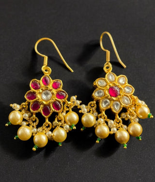 The Zoya Reversible Silver Kundan Earrings