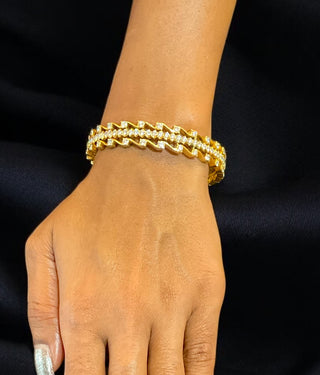 The Bodhi Silver Solitaire Bangle (Size 2.2/2.4/2.8)