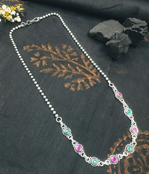 The Silver Gemstone Necklace (Red/green)