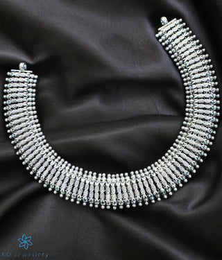 The Pradhva Silver Necklace (Short/Oxidised)