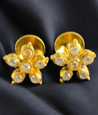 The Sahaj Diamond Sparkle Silver Earstuds