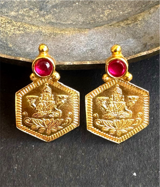 The Sadara Silver Kasu Lakshmi Earstuds (Red)