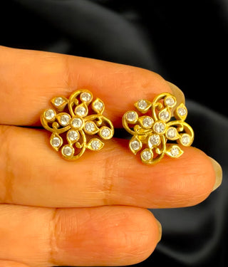 The Uvasri Diamond Sparkle Silver Earstuds