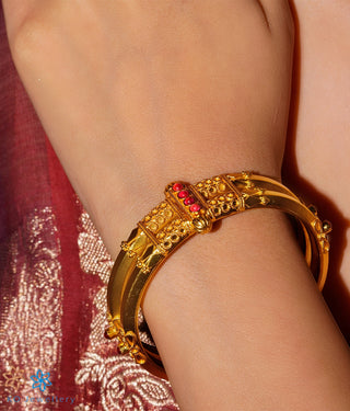 The Kumud Silver Coorgi Bracelet (Two layers Size /2.2/2.4/2.6/2.8)