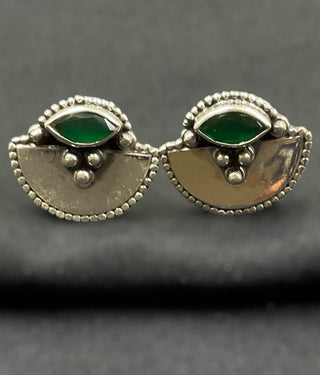 The Zenia Silver Gemstone Earstuds (Green)