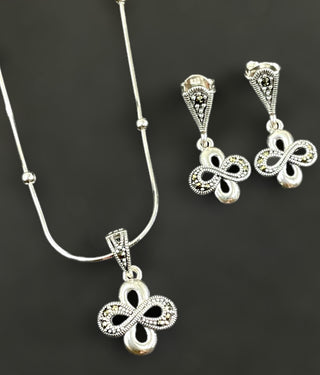 The Vanini Silver Marcasite Pendant Set