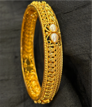 The Aaradhya Silver Pearl Filigree Bangle-Single (Size 2.2/2.4/2.6/2.8)