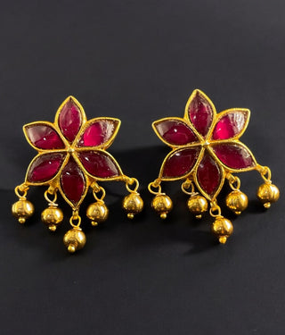 The Ridha Silver Lotus Kundan Earrings