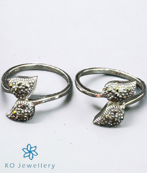 The Twin Leaf Silver Marcasite Toe-Rings (Front Open)