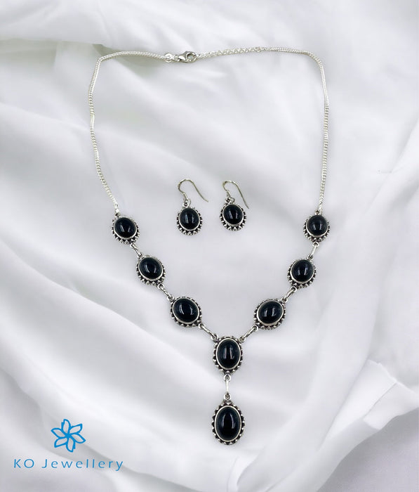 The Silver Gemstone Necklace & Earrings (Black)