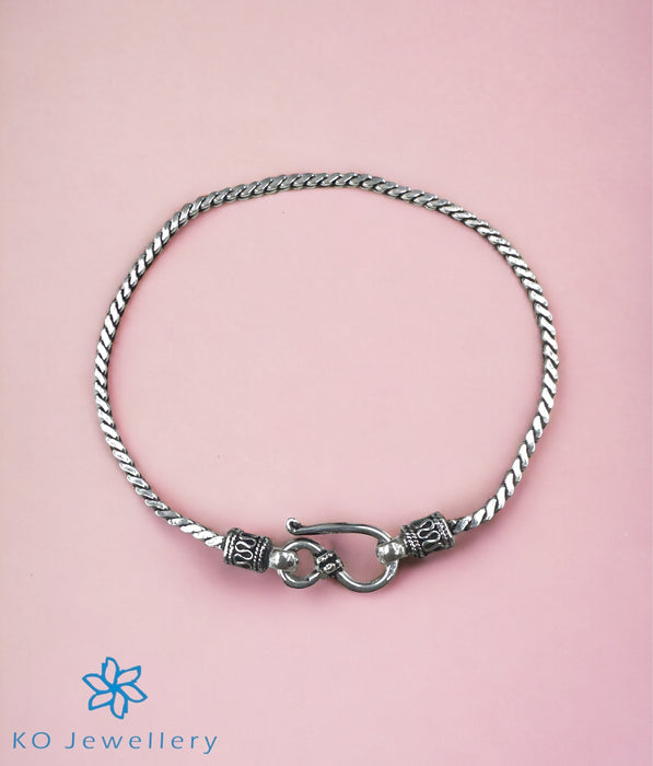 The Kanti Silver Bracelet