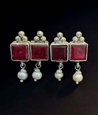 The Sudiksha Silver Square Kemp-stone Necklace & Earrings
