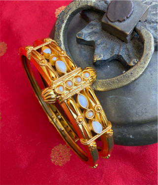 The Madhana Silver Coorgi 2 layer Bracelet-Single (Size 2.2/2.4/2.6/2.8) (Pearl)