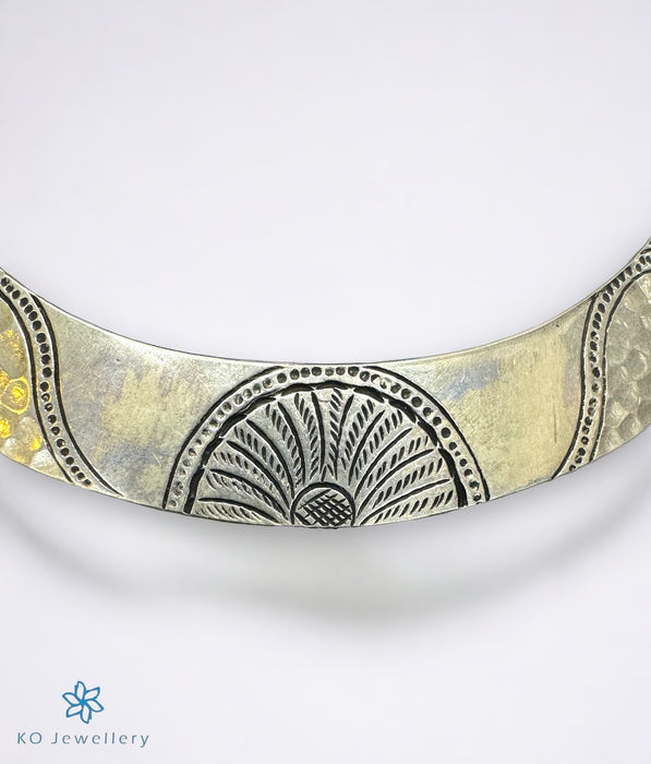 The Zari Silver Antique Hasli Necklace