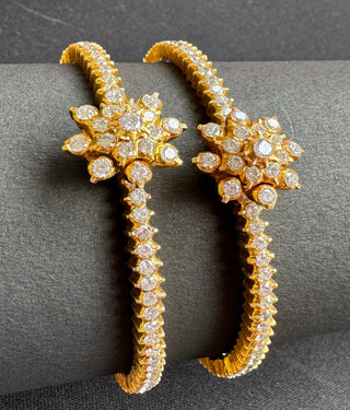 The Kavini Silver Traditional Close Setting Diamond Openable Kada -Single (Size 2.6)