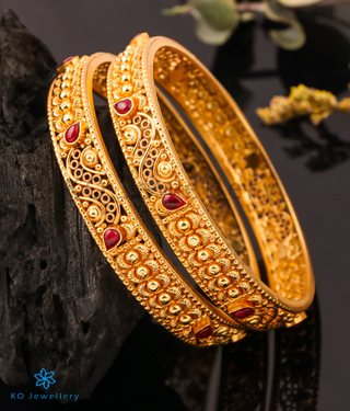 The Parag Silver Red Kemp Filigree Bangle- Single (Size /2.2/2.4/2.6/2.8)