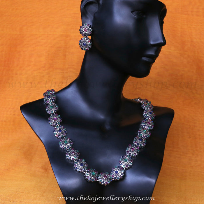 Multicolored crystal studded necklace world wide shipping 