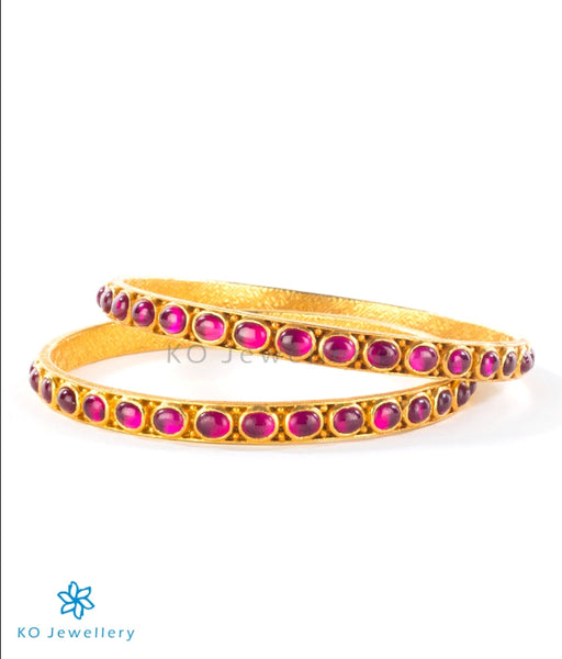 Tastefully decorated gold-plated temple jewellery bangles