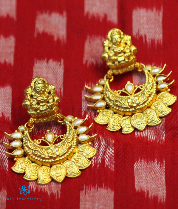 The Padmakshi Antique Silver Chand Bali(Pearl)
