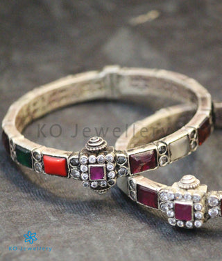 The Vaidehi Silver Navaratna Bracelet (Oxidised/Size/2.2/2.4/2.6/2.8)