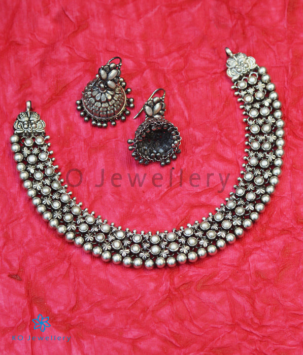 The Adhanika Antique Silver Pearl Necklace (Oxidised)