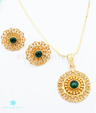 The Yuktvaa Silver Pendant Set (Green)