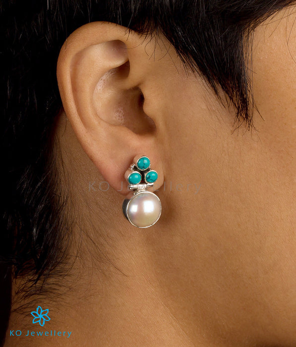 The Divit Silver Gemstone Earrings(White)