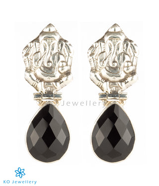 The Varaprada Silver Earrings(Black)