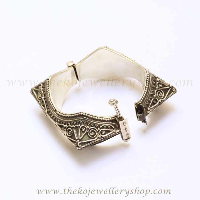 Antique pure silver bracelet buy online