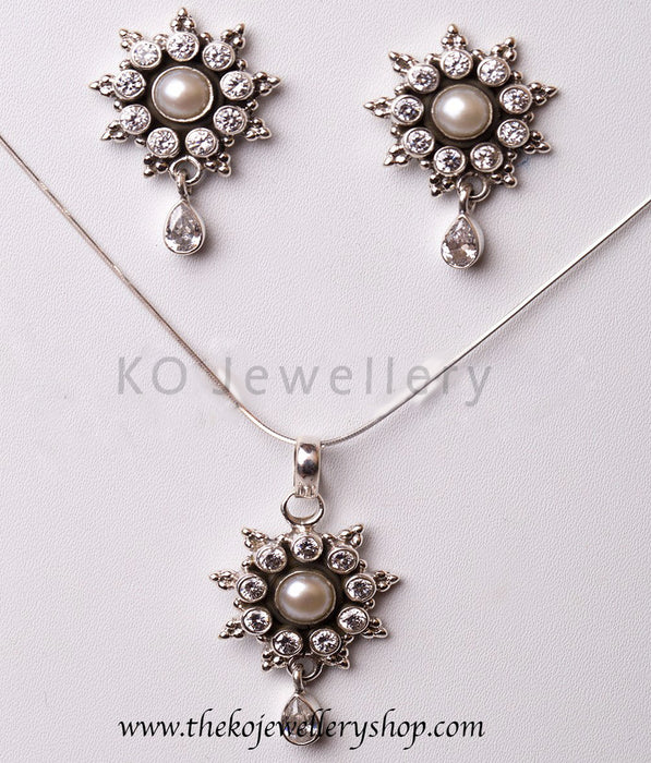 The Aprameya Silver Gemstone Pendant Set(White)