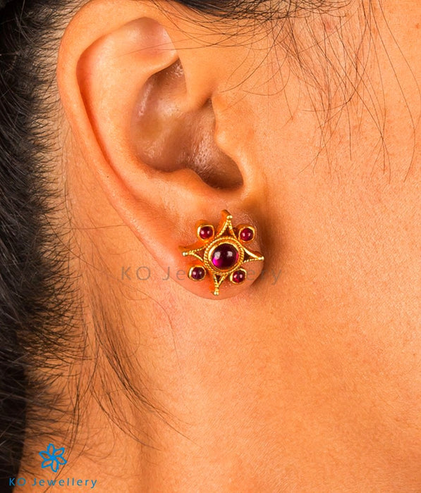 Gold dipped ear studs for regular wear