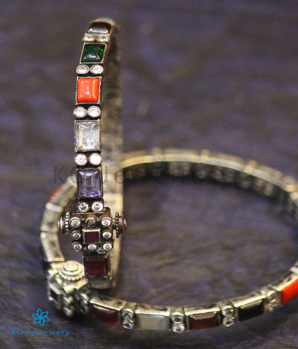 The Sattva Silver Navratna Bracelet (Oxidised/Size 2.8)