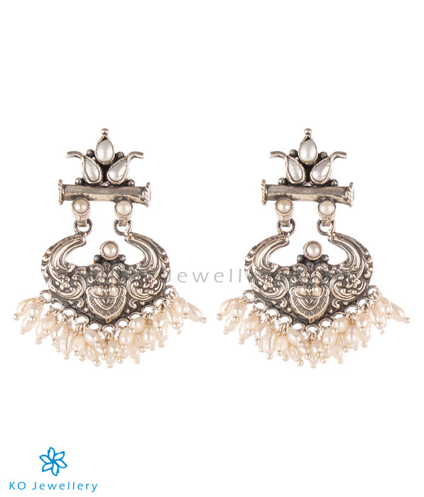 The Simha Visirimurugu Silver Earrings (Pearl)