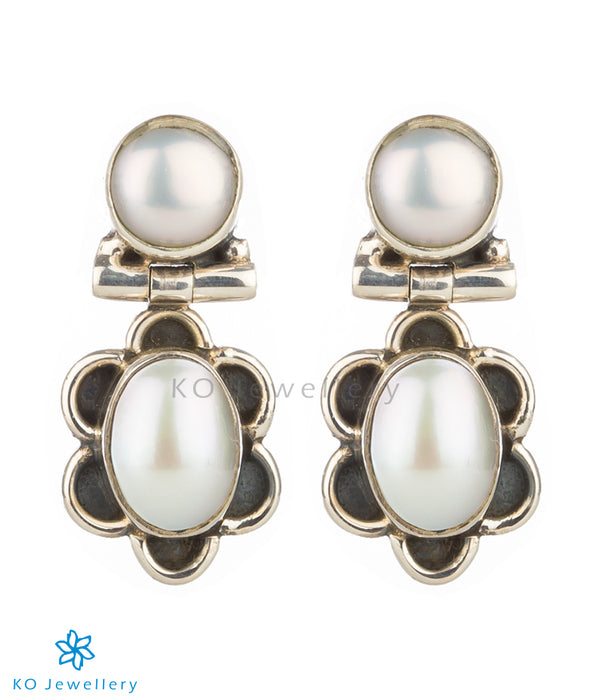 The Parijat Silver Gemstone Earrings(Pearl)
