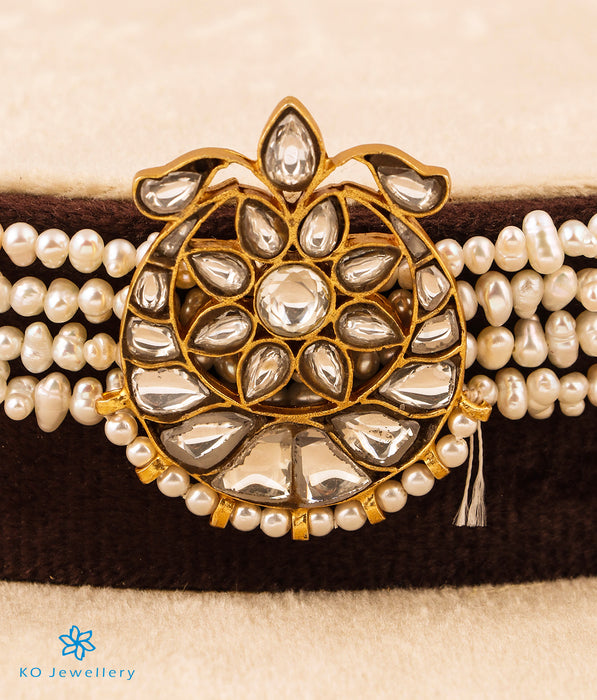 The Ruhaniyat Silver Jadau Pearl  Necklace Set