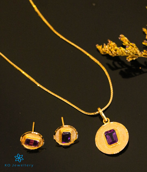 Circular Amethyst Pendant & Earrings in 22 KT Gold
