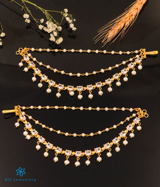 The Jivika Silver Ear chain (White/Pearl)