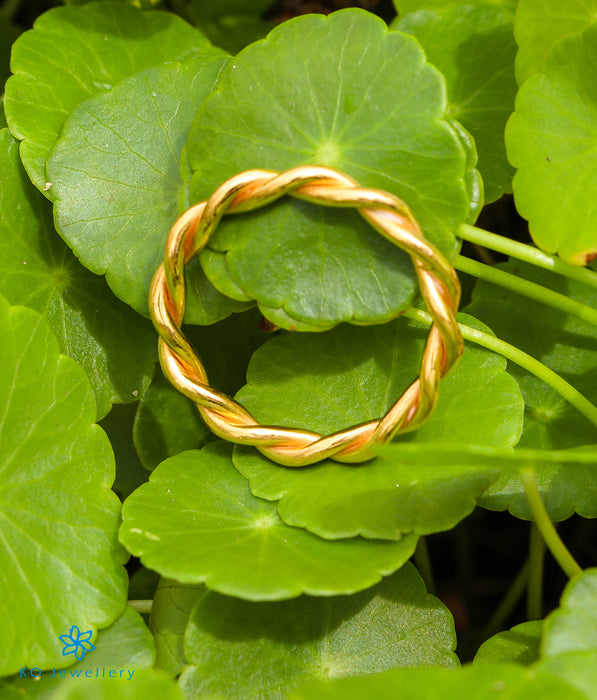 The Twisted Gold 22 KT Finger Ring