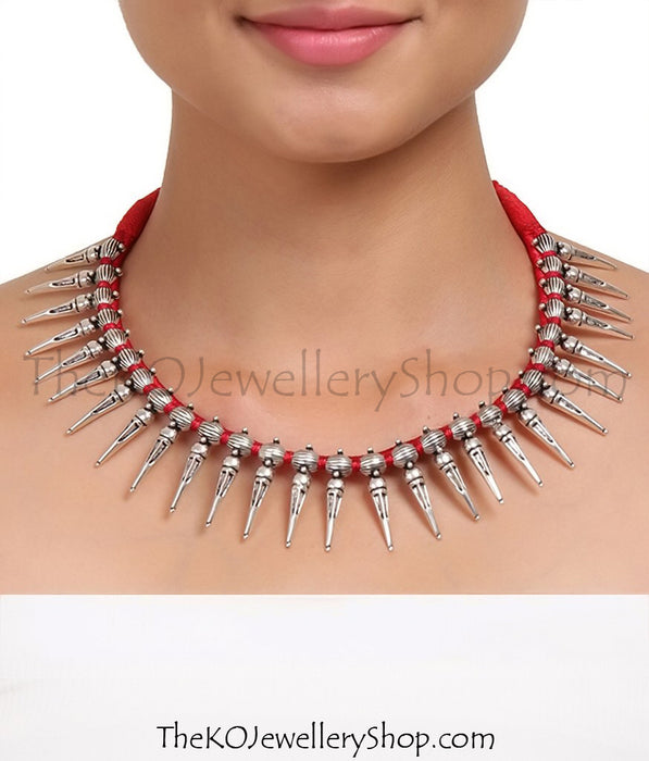 The Nipuna Silver Necklace(Red)