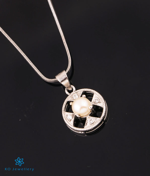 The Glory Silver Pearl Pendant