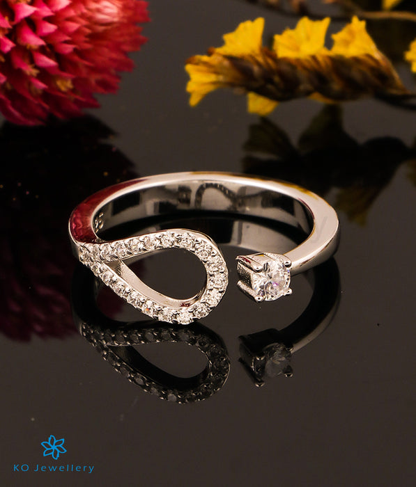 The Looped Silver Open Finger Ring
