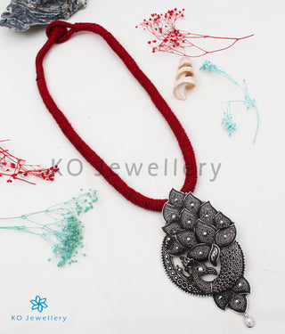 The Kalapin Silver Peacock Thread Necklace (Oxidised)
